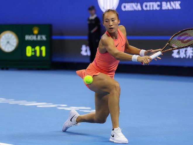 冰雪运动持 冰雪运动持