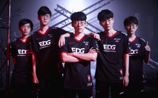 我国夫妻档 我国夫妻档