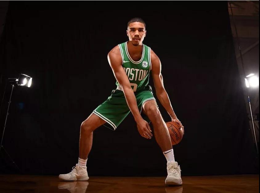 刺放在开局 刺放在开局